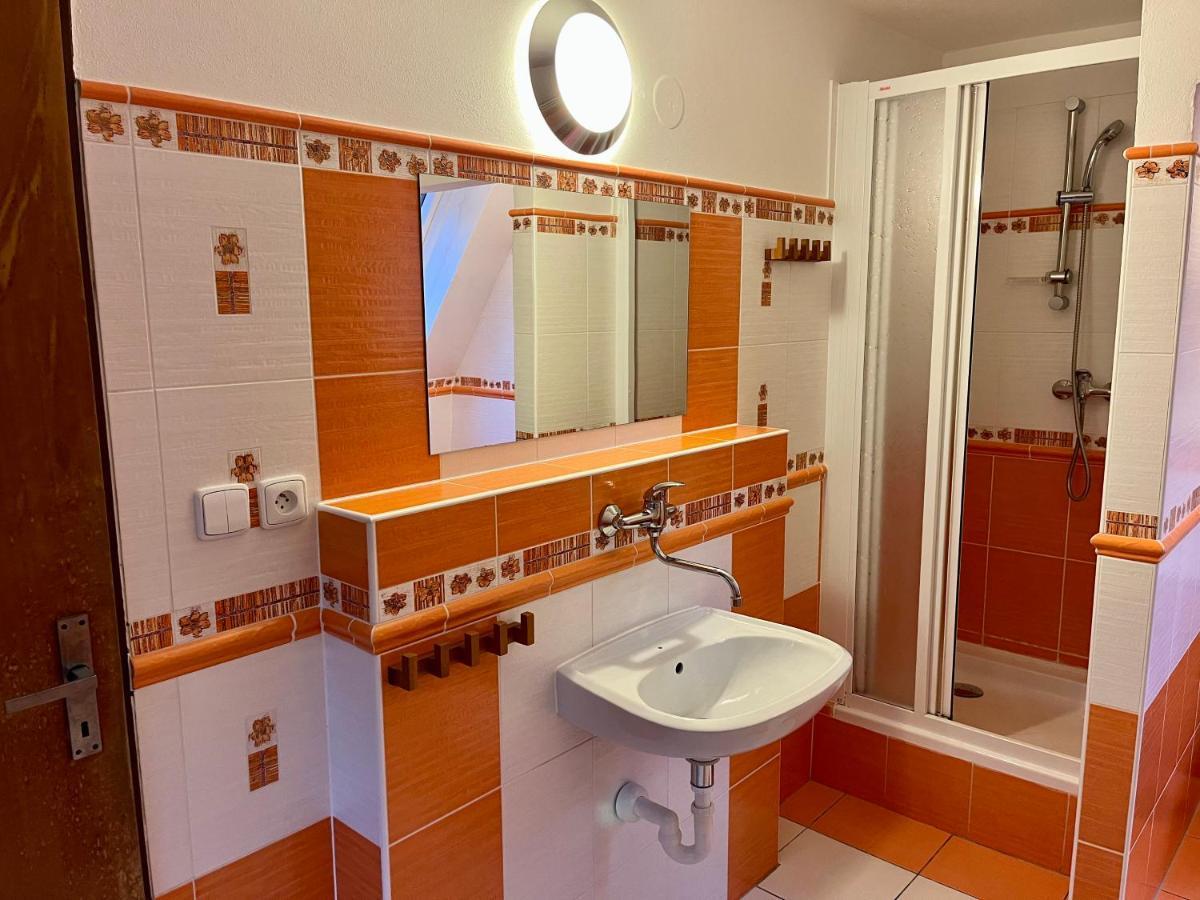Hotel Penzion Horal Dolna Morawa Zewnętrze zdjęcie