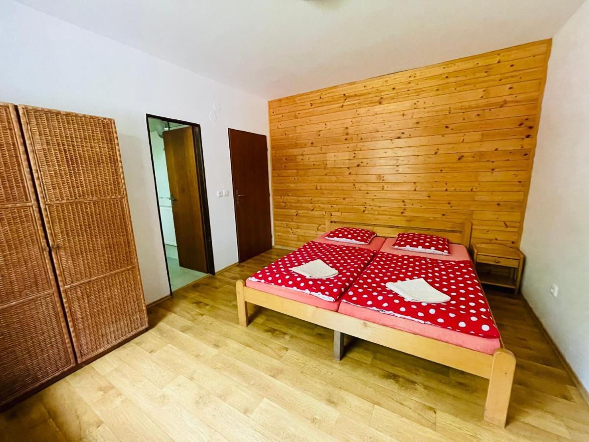 Hotel Penzion Horal Dolna Morawa Zewnętrze zdjęcie